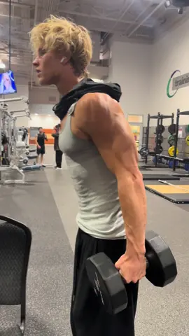 Songs so good #fyp #viral #gym #GymTok #viralvideo 