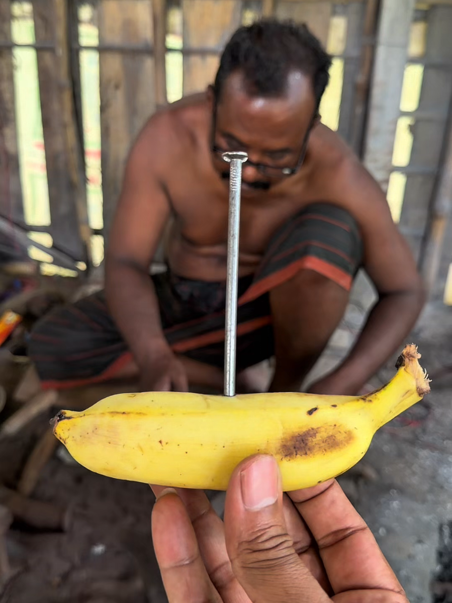 Turning Ordinary Nails into an Extraordinary Fruit Knife