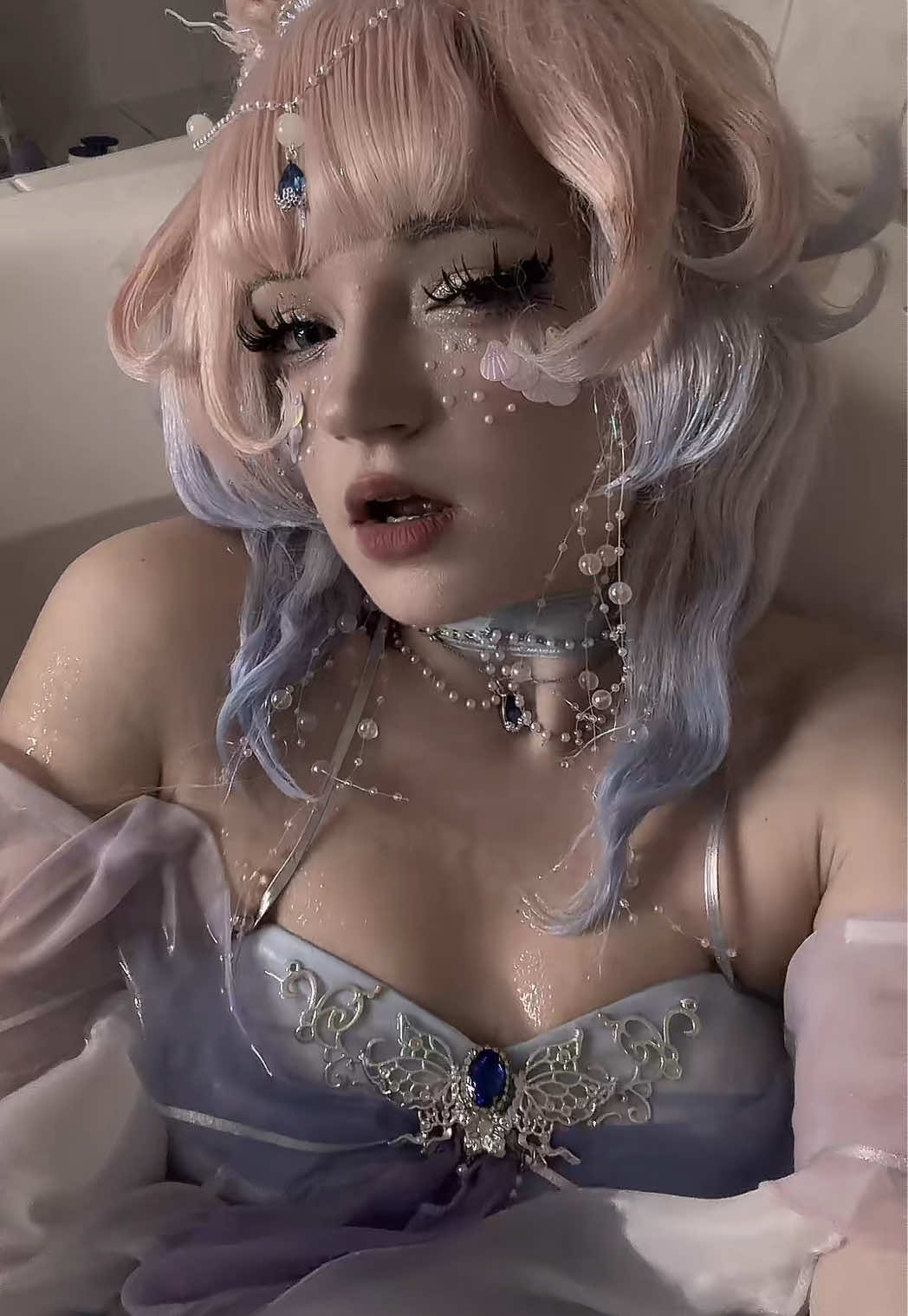 Sorry for being so innactive lately I‘m having my final exams currently😞💔 #cosplay #kokomi #genshin #cosplaygirl 