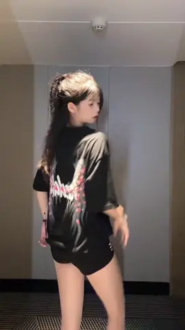 #nhachaymoingay #xuhuong #douyin抖音 #girlxinhchiness ##dance @Qian Qian 