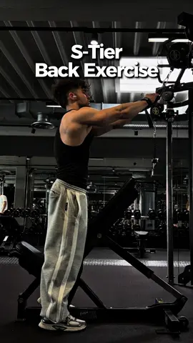 My favourite to be honest. Has to be in every plan.  Nice stretch really good contraction and so many angles u can hit ur lats from. Also really nice that you are so stable because ur able to grab the bench in front of you.  #gymshark 