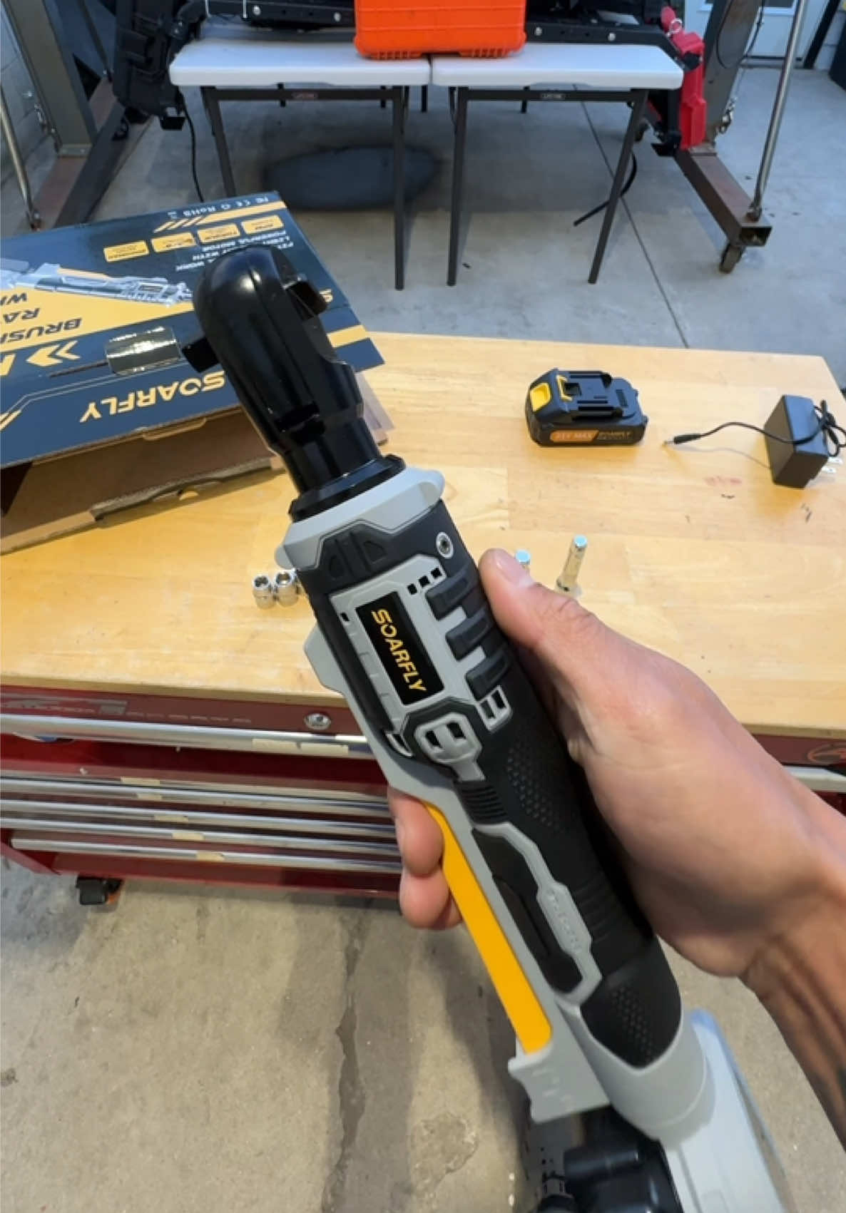 I love affordable tools that actually work. This ratchet wrench is such a great deal! 2 batteries with sockets, adapters and extension!? Wild 😳 #ratchetwrench #powertools #mechanictools #summervibes #tiktokshopcreatorpicks 
