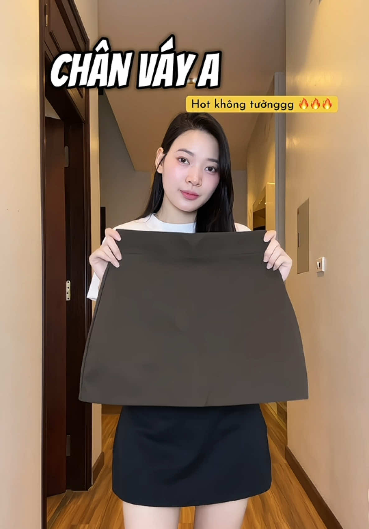 Chân váy A năng động, trẻ trung phối đồ gì cũng hợp  #chanvaya #chanvaychua #lammecungthuy #chanvayxinh #thoitrangnu 