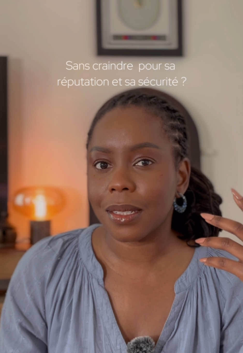 Vous avez peur du féminisme comme si on allait vous retirer quelque chose… alors qu’on demande juste à exister pleinement 💀 • Étudier sans devoir se rendre “moins brillante” • Réussir sans être punie socialement • Voyager sans mettre sa sécurité en jeu • Être respectée sans devoir le mériter deux fois plus • Avoir une sexualité consentie et épanouie • Être autre chose qu’un sacrifice ambulant Mais apparemment, c’est “extrême” 😂#feminisme #feministe #droitsdesfemmes #libertefinanciere #deconstruction 