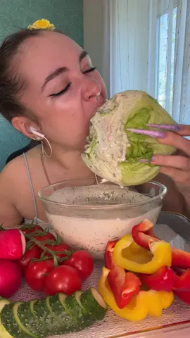 Vegetable mukbang ASMR  #mukbang #asmreating #eatingsounds #veggies #mukbangeatingshow 