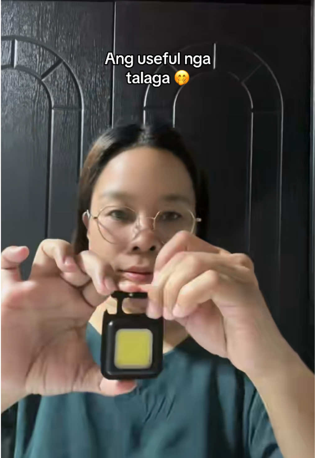 Tama naman si kuya drew #minilight #emergencylight #rechargeablelight #cliplight #bikelight 