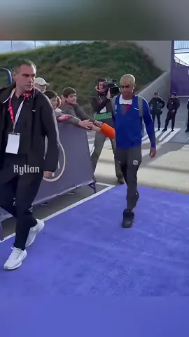 The moment Yamal showed disrespect to everyone 🥹 #yamal #vairal #foryoupage #footballtiktok #fyp 