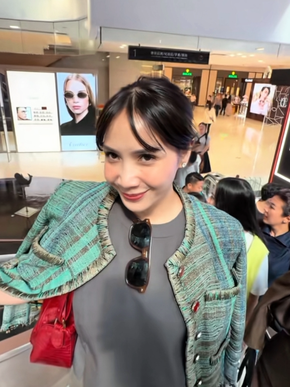 #cewekcantik #nagitaslavina #masukberanda #fyppppppppppppppppppppppp #fyp 