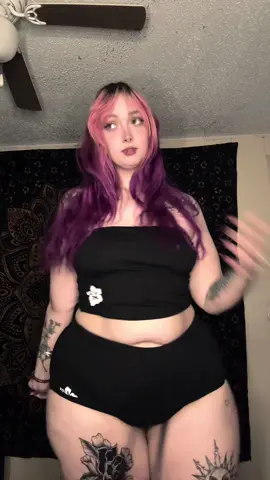 Body is tea idc 😩#viral #fyp #iykyk #contentcreator #curvy 