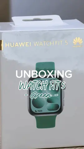 Perpaduan warna hijau yang elegan dengan desain minimalis modern menjadikan HUAWEI Watch Fit 5 Green pilihan sempurna untuk pengguna muda yang aktif, fashionable, dan dinamis. Pre-Order Sekarang Juga! Dapatkan Total Benefit senilai Rp.699.000 :  🌟 HUAWEI FreeBuds SE 3 🌟 0% DP + Bunga* 🌟 1 Bulan MemberShip HUAWEI Health+ 🌟 1 Bulan HUAWEI Watch Face VIP Tag Lokasi dibawah 👇🏻 #HUAWEIWATCHFIT5 #SparkYourVibe #SmartWatch #HUAWEI #HuaweiJember 