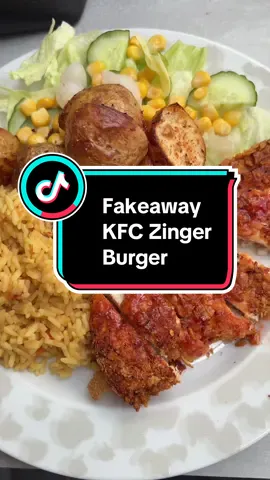 Fakeaway Zinger Chicken Rice Bowl  7 swips in total for the breadcrumbs, rice and sauce! This was definitely worth the faff and got the seal of approval from hubs! Its been a while since a recipe upload and basically a month of no losses! Had a good week on plan so hopefully can get my stone award tomorrow 🤞🏻 #slimmingworlduk #slimmingworld #slimmingworldinspiration #fyp #fy  