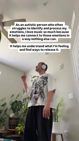 Music helps me understand and process my emotions like nothing else can (especially Noah Kahan) 🎶 🎧 #autism #neurodivergent #autistic #music #musiclover