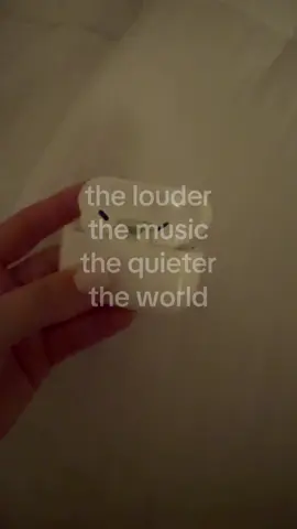 #music #fypシ #viral #blowthisup #thelouderthemusicthequietertheworld