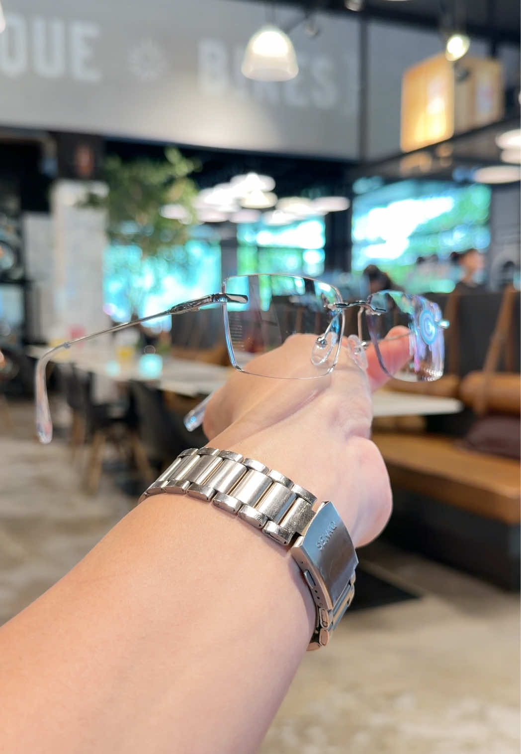 แว่นตาป้องกันแสงสีฟ้า ป้องกันรังสี UV ออกแดดเปลี่ยนสีอัตโนมัติ สายตาสั้น-ยาว เลนส์คุณภาพสูง #แว่นกรองแสง #แว่นกันแดด #เผื่อใครถามว่าซื้อไหน #ป้ายยาแฟชั่นหน้าฝน #เผื่อใครถามว่าซื้อไหน 