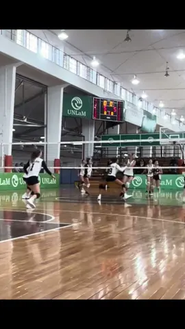 casi amiga @mili #viral #voley 