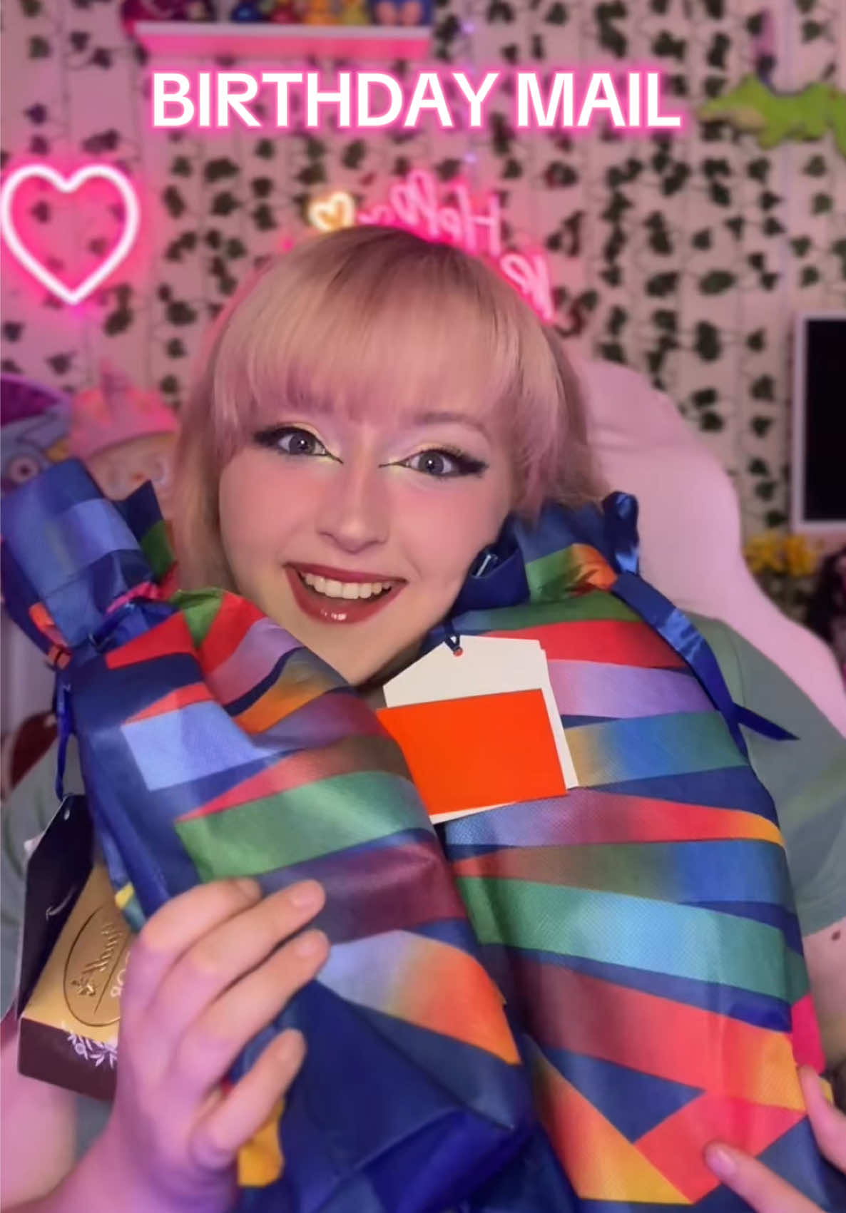 I cannot tell you how grateful I am @💕Sian💕 I love you so much girl!!!!! #fyp #fortnite #unboxing #birthday 