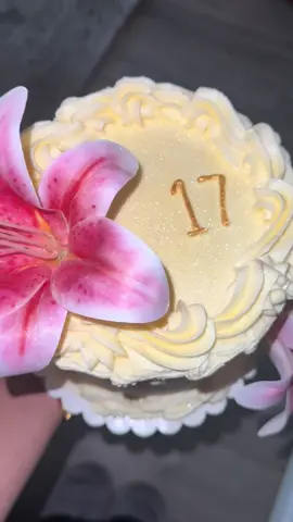Lilly cake 🌸🦢🤍• DM on Instagram to order. #bakesbyariss #fyp #birthdaycake #17 #lillycakes 