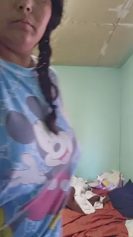 aconpañen a esta joven hermosa y bella dama aun minivlog de limpieza  pd: ignoren mi short  chueco jaja 🤣🤣🤣 #minivlogdelimpieza #yosolosoylasirvienta #amadecasa😘 #momblogger 