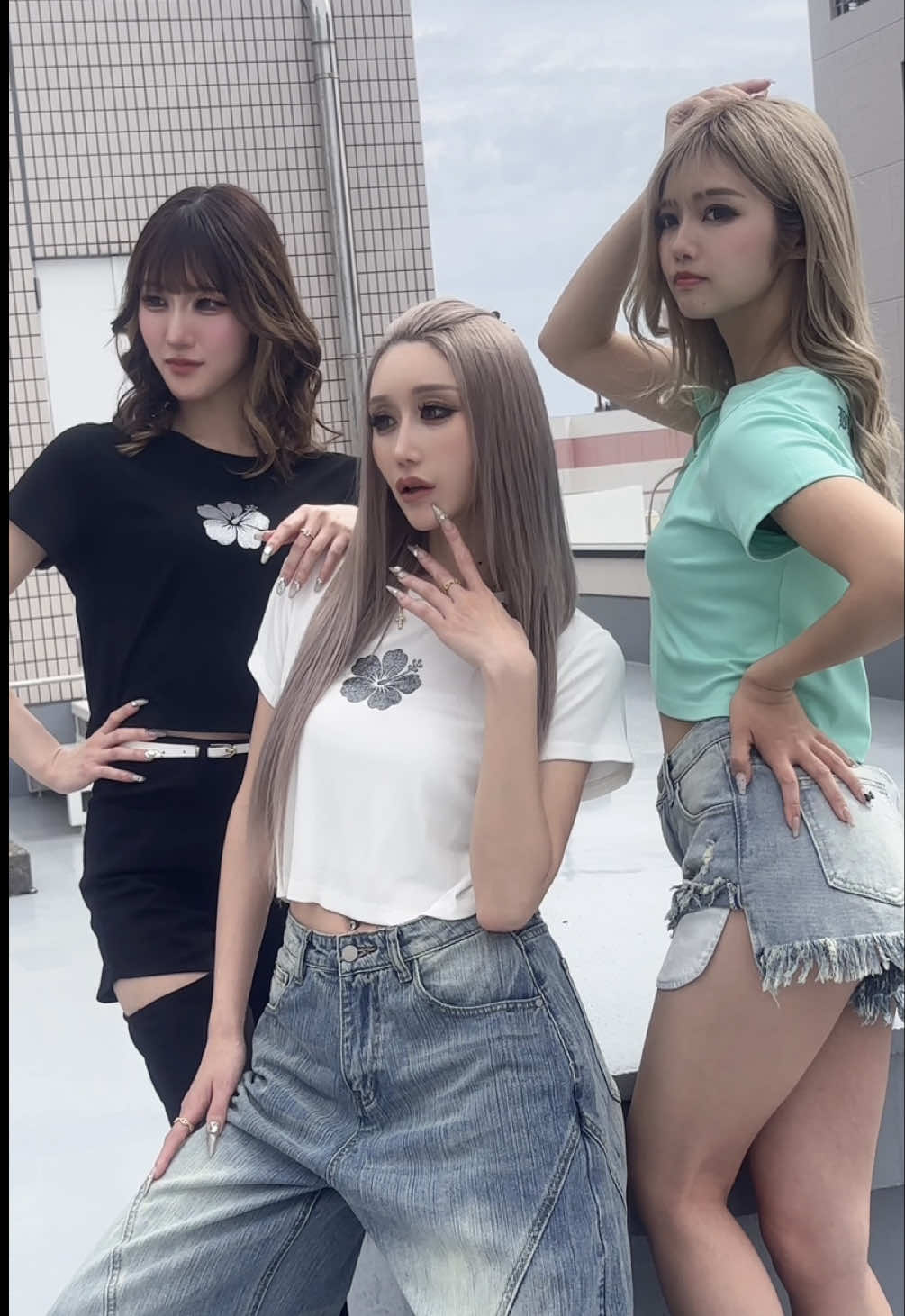 このクオリティで¥2,980ってヤバすぎない？🌺                                                      #blackqueen #ギャル #gal #2000s #ストリートファッション    @関コレ挑戦みう🐆💋  @ゆう＠バーレスク大阪  @れんな🦋🌷 
