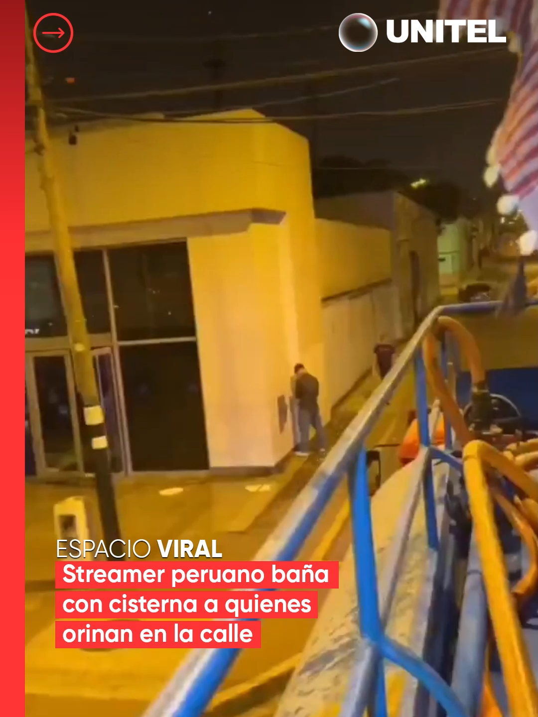 Un creador de contenido recorre las calles de Lima con un camión cisterna y sorprende a personas que hacen sus necesidades en espacios públicos, empapándolas completamente. Los videos se volvieron virales en redes sociales y generaron todo tipo de reacciones entre usuarios. 📲 Más información en Unitel.bo #Unitel #Virales #Perú #Camión