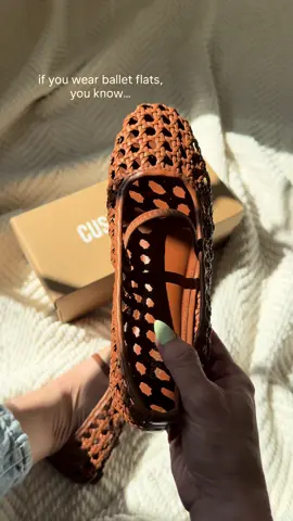 If you wear flats, you know… #balletflats #comfortableshoes #springshoes #shoetok #flats 