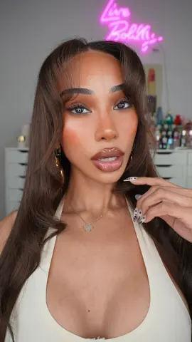 Let me get the beat so they remember who I am..💄✨ #makeuptransition #makeup 