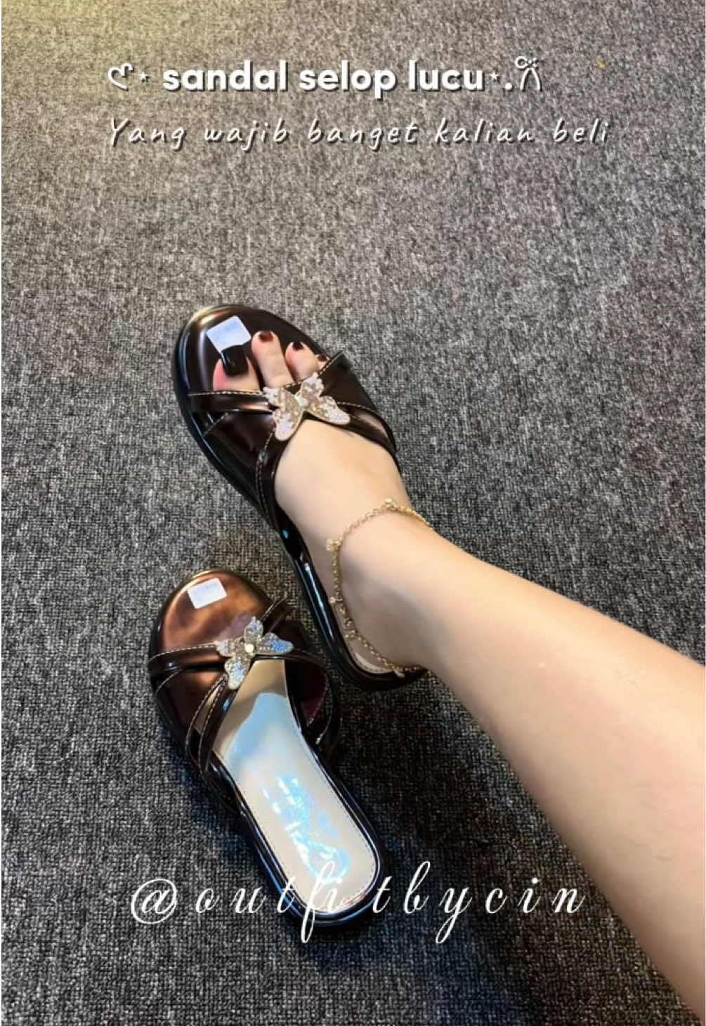Racun sandal cantik apalagi ini ya 🥵🫶🏻 #sandalwanita #sandalteplek #sandalantislip #sandalslop #sandalmurah 