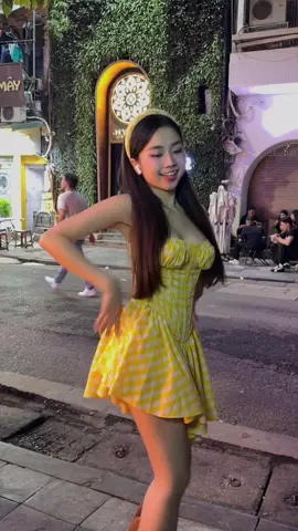 Trông cute quá trời #hybraultralounge #cocktailbarhanoi #quynhmeomeo 