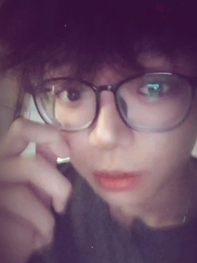 Chill tối trong phòng #xh #xhtiktok #foryou #fpy #softboy 