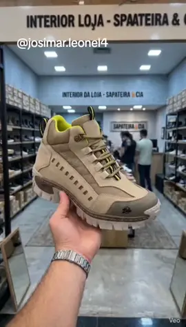 Bota Masculina Resistente e Confortável para o Dia a Dia Descrição: Visual moderno, acabamento reforçado e ajuste confortável para acompanhar sua rotina com estilo e segurança. Ideal para quem busca resistência, conforto e versatilidade em qualquer ocasião. Hashtags: #BotaMasculina  #ConfortoEDurabilidade  #EstiloMasculino  #ModaMasculina  #OfertaEspecial 