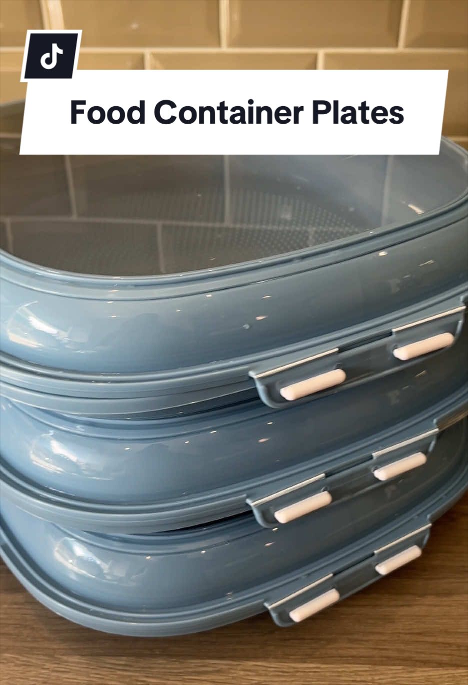 Keep your leftovers stored securely in these food containers with plate and lid. You get a pack of three and they’ll also be perfect for keeping food covered outside over summer! #FoodContainer #FoodContainers #Plate #Leftovers #TikTokMadeMeBuyIt  