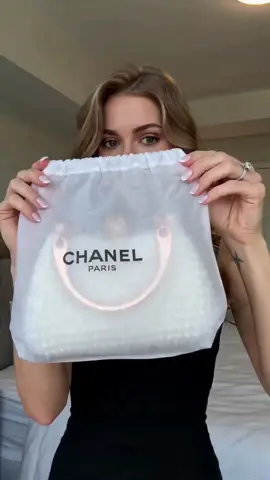 Women's Elegant Faux Pearl & Rhinestone Handbag, Exquisite Trendy Evening Bag, Fashionable Party Clutch, Shiny Stylish Crossbody Purse #purseaccessories #handbagreview #backpackpurse #summerhandbags #purseaccessory #bagsandpurses #purseforwomen #beachpurses #fashionhandbag #pursebag