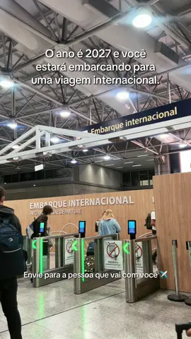 Toda realidade começa a partir de um sonho ✈️⭐️ envie pra quem vai realizar essa viagem internacional ao seu lado! 💫 #viageminternacional #roteirodeviagem #foreverpelomundo