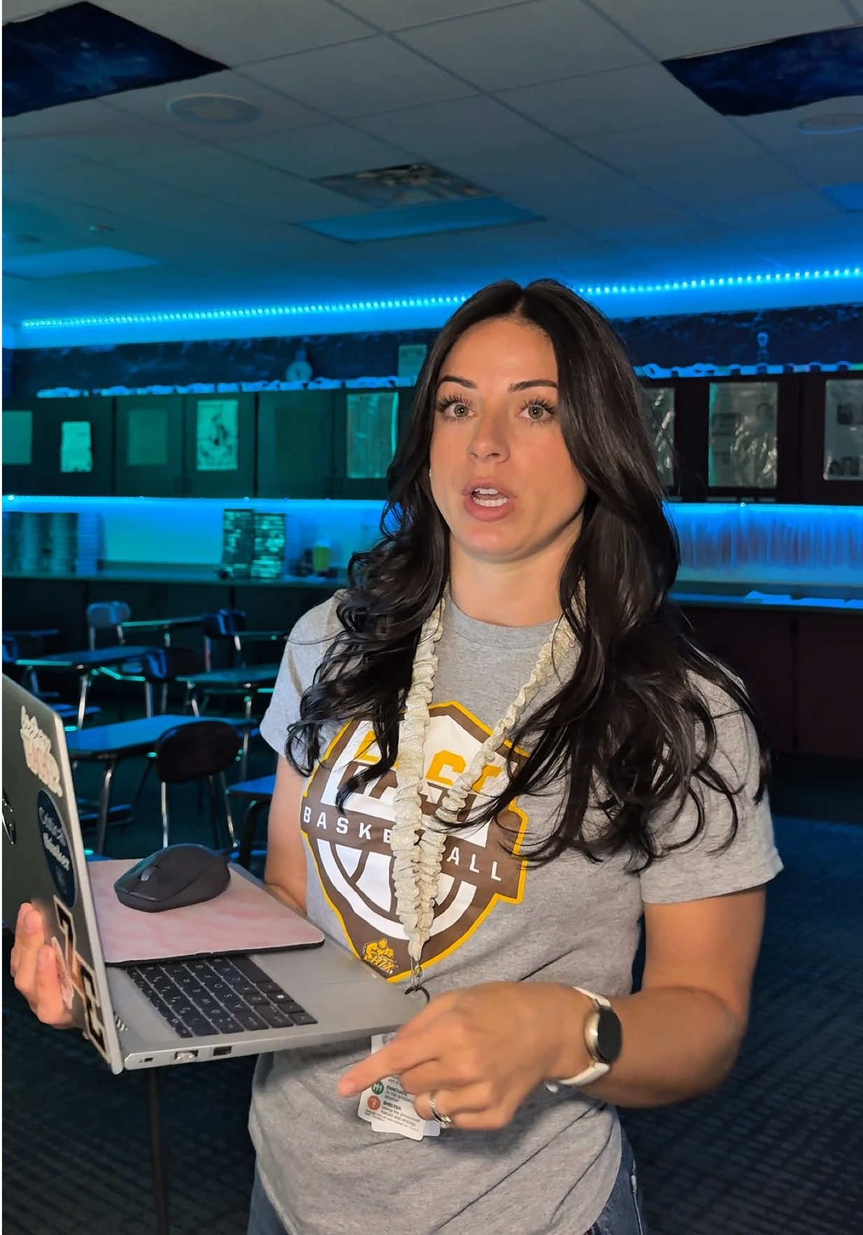 Even when I am productive, I still feel like I have a ton to do yet #teacher #minivlog #teachertok #cometoworkwithme #fyp
