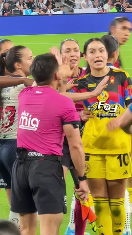 SE ARMÓ LA BRONCA🤯🔥  #clubamerica #americafemenil #ligamx #ligabbvamxfemenil #aguilasdelamerica 
