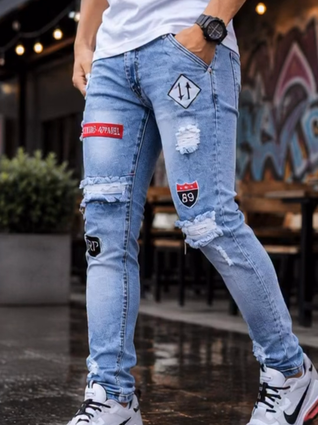 Celana Jeans Pria Sobek Ripped emblem bordir. #viralvideo  #fashionpria  #fashion  #viral  #celanapremium 