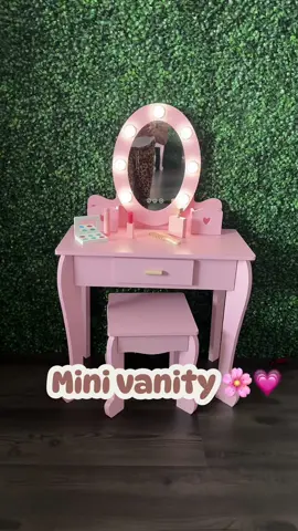 This mini vanity with the working LED lights is far and away my daughters favorite gift this year. It is available for such a good deal right now, I had to link it while the sale was going. We truly love this piece and can't recommend it enough #kidsvanity #giftideasforgirls #toddlergiftideas #minivanity #mirroredvanity 