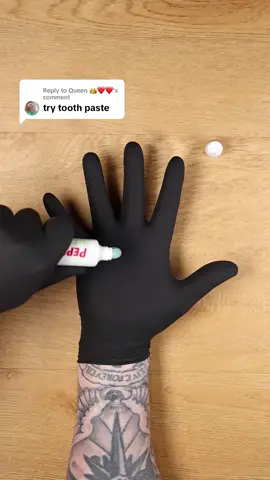 Replying to @Queen 👑❤️❤️ At first I thought this was going to be a weird video, but it turned out to be really, really weird! 👀 🦷