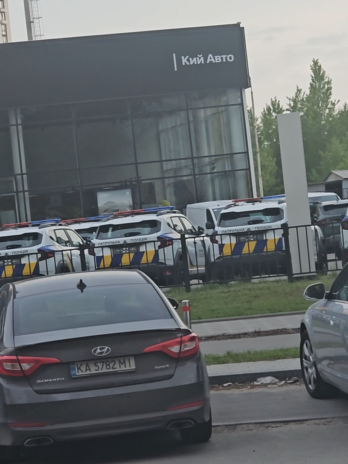 Police car update #wtf #kiev #finance