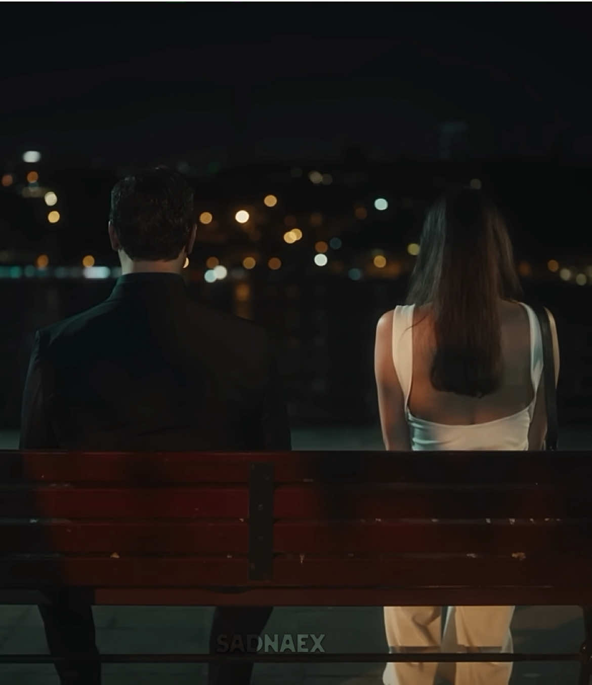 Hoşçakal Eşref rüya. hadi herkes diziden bir replik bıraksın “bir kalp,bir kere sever…”#eşrefrüya #beniöneçıkart #keşfetteyizzz #cagatayulusoy #demetozdemir 