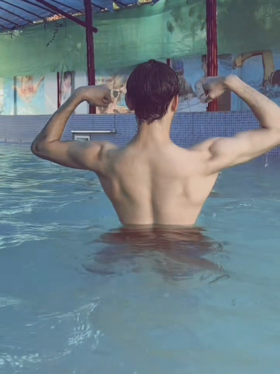 face reveal 😜🫣 . . . . . .#GymLife #iron #gymtiktok #swimmingpool #trendingvideo 