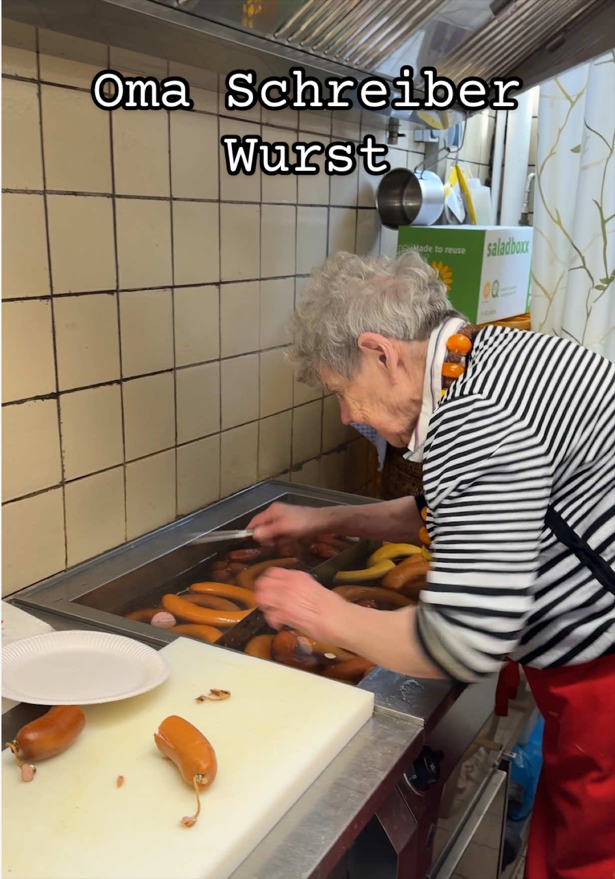 Die älteste Wurst in Deutschland  Oma Schreiber findet man in der Markthalle in Frankfurt  #oma #wurst