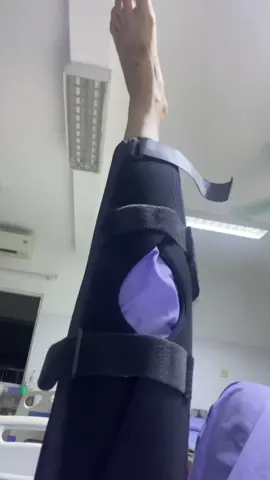 Hành trình cố gắng 9 tháng qua kể từ ngày có thêm 2 em ốc vít ở gối 😬 nhiều lúc mình cũng phải tự khen mình câu rằng “ mày thật mạnh mẽ “ để tự động viên bản thân #xuhuong #ACL #phụchồi #đứt_dây_chằng #xuhuongtiktok 