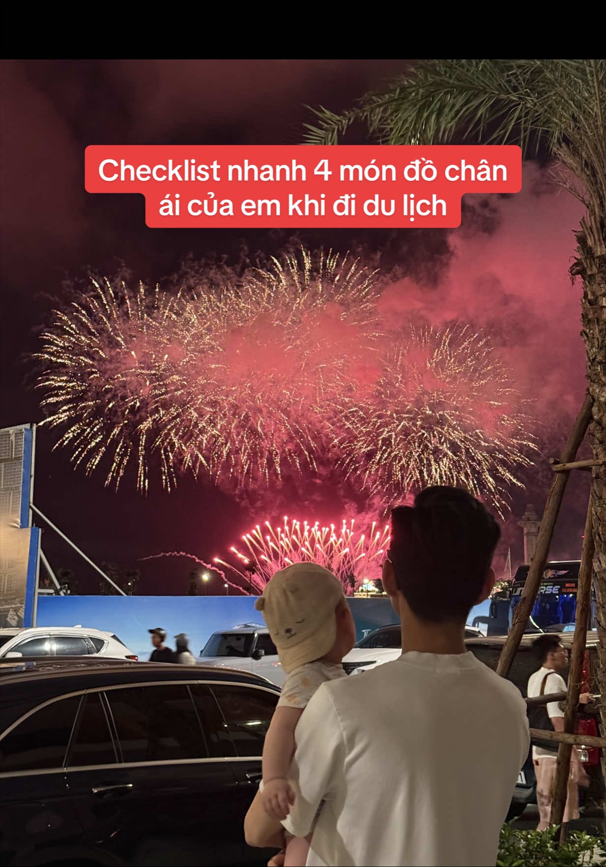 Checklist nhanh 4 món đồ đi du lịch k thể thiếu của em Khoai Tây 🥔 6 tháng tuổi 1. Bình đun cầm tay 2. Máy tiệt trùng di động 3. Hộp thìa ăn dặm 4. Hộp trữ sữa size 400g