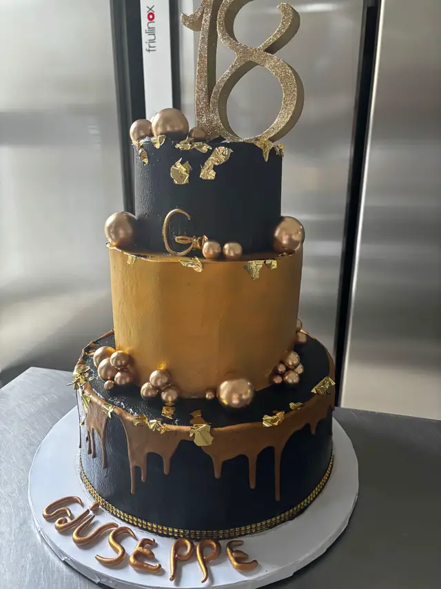 #dolceesalatopasticceriaartigianale #dolceesalatopasticceriaartigianale #torte 