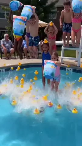 #summervibe #toyforkids #bathtoys #duck 