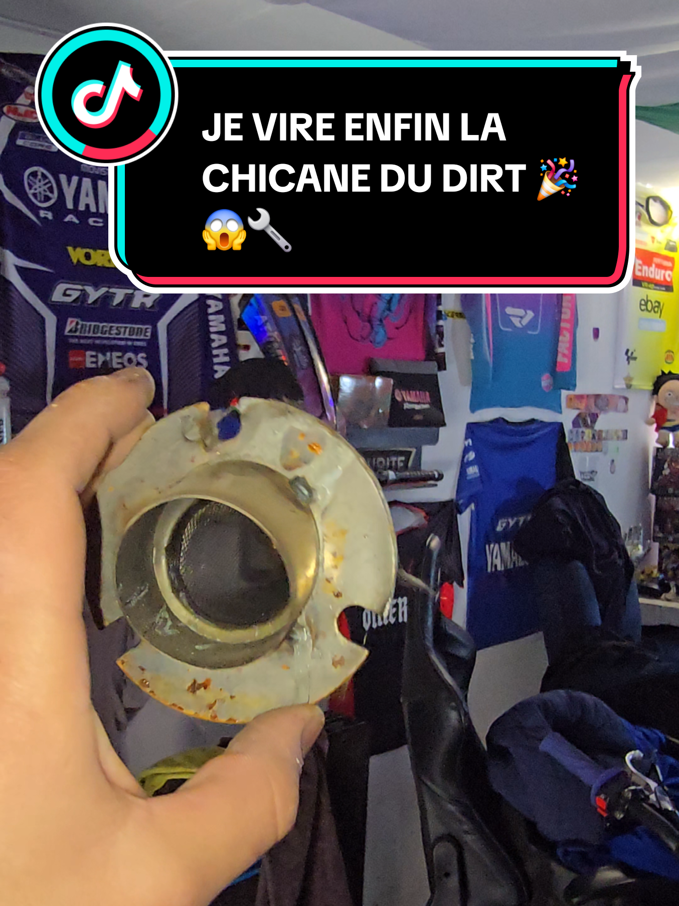 partie 3: la chicane à sauter j’ai gagner le 1vs1 les brother maintenant on veux entendre le bruit vous aller me dire #dirt #enduro #motocross #akrapovic 