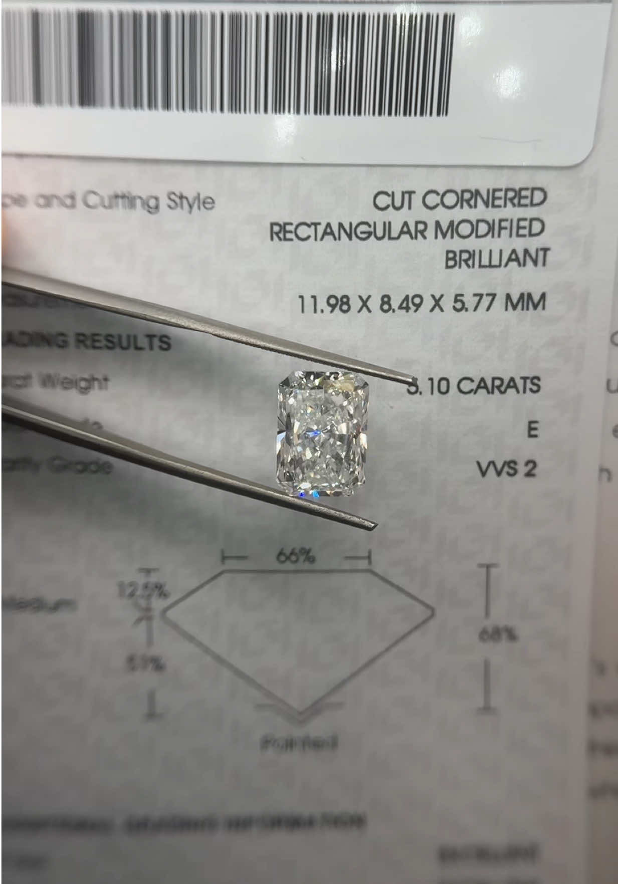 IGI certified ✨ Because your diamonds should shine just as hard in real life as they do on camera 💎 Join our LIVE today at 6 PM EST to see more insane pieces 👀
