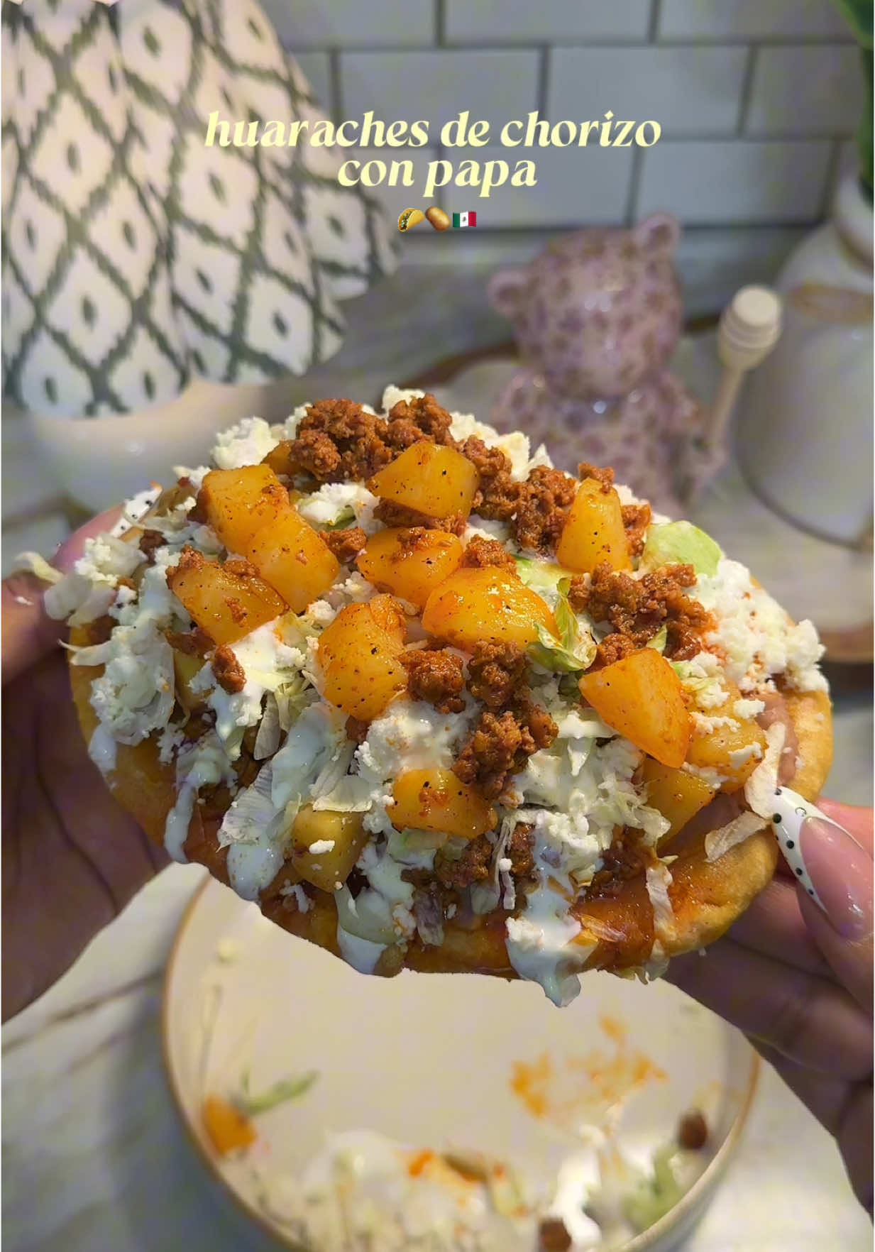 huaraches con chorizo y papa 😋  #comidamexicana #huarachesmexicanos #huaraches #chorizoconpapas #comidacasera #comida #ideas #easydinnerideas 