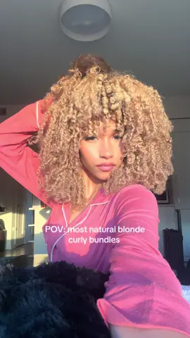 You need these bundles for the summer☀️ order now on our website: LorenaHair.com 💕 #flipover #curlysewin #blondecurlybundles 
